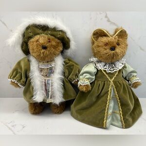 Pair of Vintage Bears dressed in Elizabethan Shakespeare Costumes Stratford Rare
